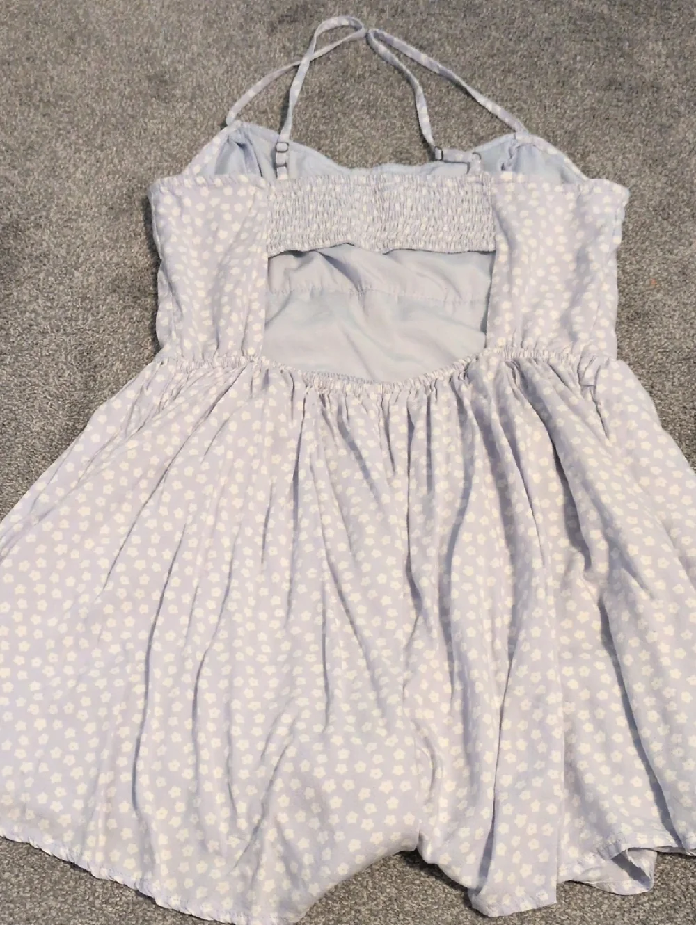 Hollister Light Blue & White Floral Romper Size Medium - Picture 7 of 7